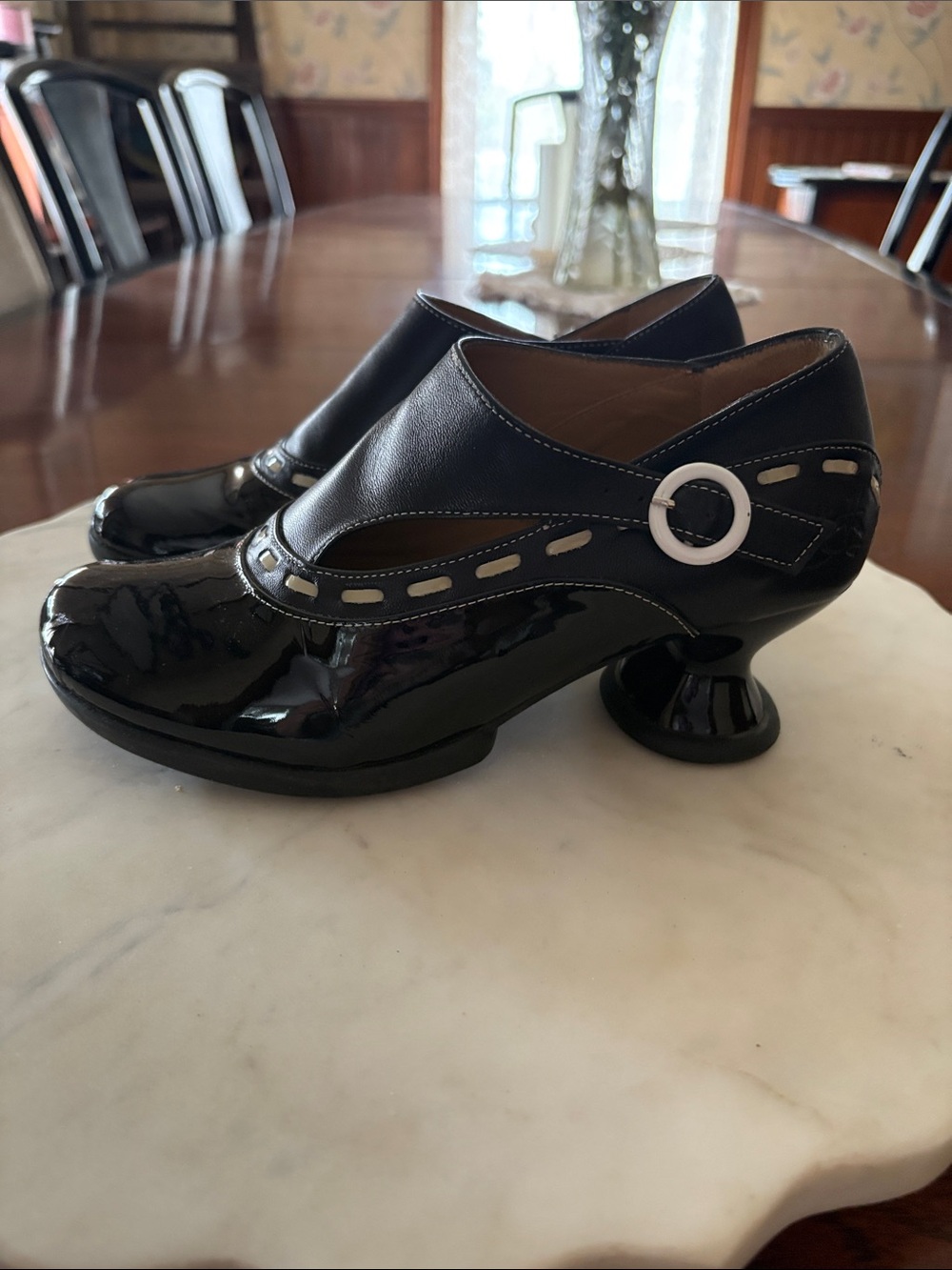 John Fluevog Black Patent & Leather Mary Jane Heels - Picture 4 of 6